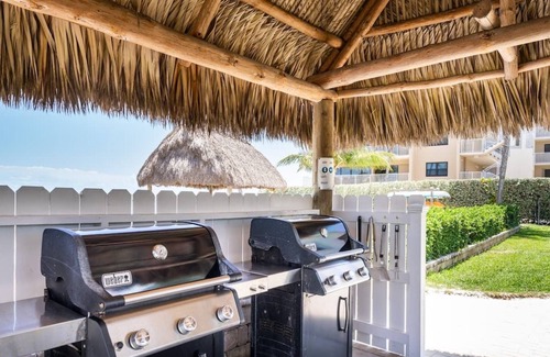 Key Colony Beach Apartment | Crisp & Clean Condo, Steps to Beach & Pool in Key Colony Beach - Ground Floor