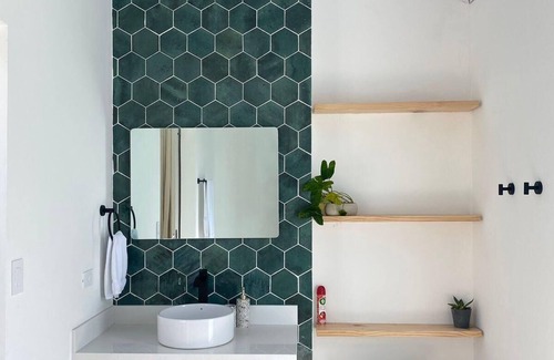Sierra Apartment | Cristal #2, Modern Monteverde home in harmony with nature!