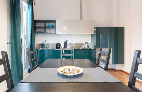 Rione IV Campo Marzio Apartment | Croce Palace unit 8 - private double terrace/a few steps from Spanish Steps