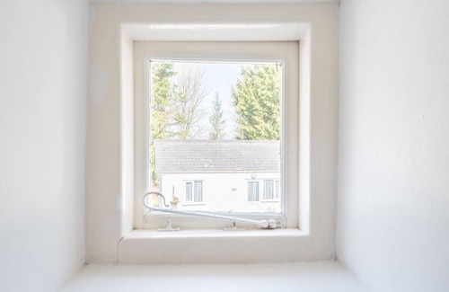 Goonhavern Cottage | Croft Cottage, set in acres of mature gardens