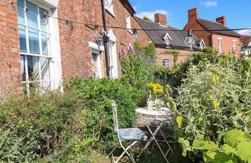 Abbots Bromley Cottage | CROFTS ANNEXE, pet friendly, with a garden in Abbots Bromley