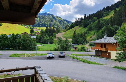 La Giettaz Apartment | Croisse Baulet/Aravis Mont Blanc, 2 bedrooms.
