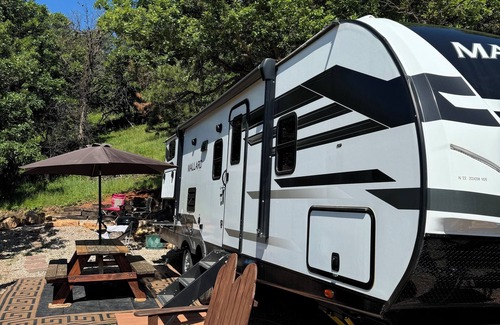 Deadwood House | Crook Mountain View rental