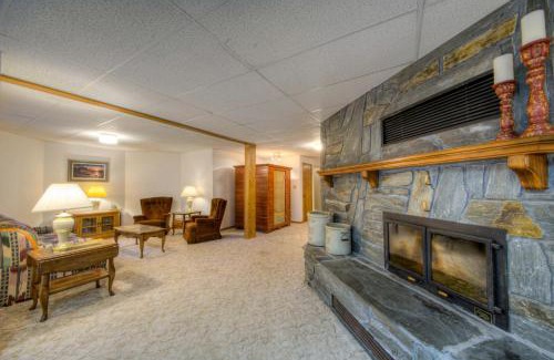 Blackhawk House | Crooked Canyon Lodge