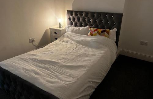 Waterloo Apartment | Crosby Marina Apartment