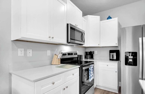 Gulf Breeze House | Cross Breeze-Gulf Brz-Nav, Beaches, Zoo, Boat Ramp