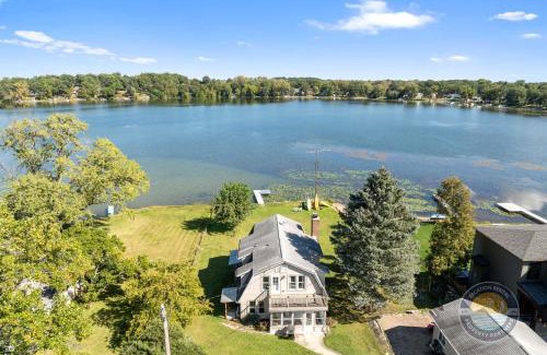 Salem Lakes House | Cross Lake Retreat with Hot Tub & Stunning Views