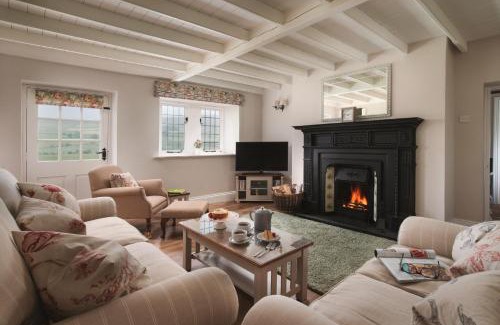 Reeth House | Crow Hall - Luxury Holiday Accommodation