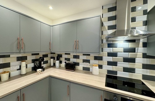 Cleethorpes Apartment | Crow Hill House MyShortLets