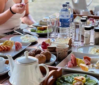Ahangama Hotel | Crown Breeze