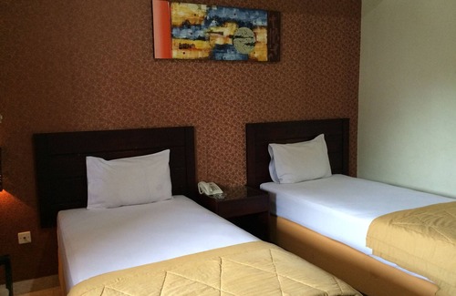 Mataram Hotel | Crown Hotel