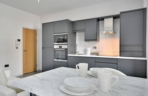 Southport Apartment | Crown Inn, Apt 1, 3 and 6