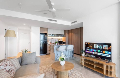 Brisbane Central Business District Apartment | Crown's Jewel - Lv 51 Skybound Sanctuary on Casino