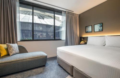 Docklands Hotel | Crowne Plaza Melbourne by IHG