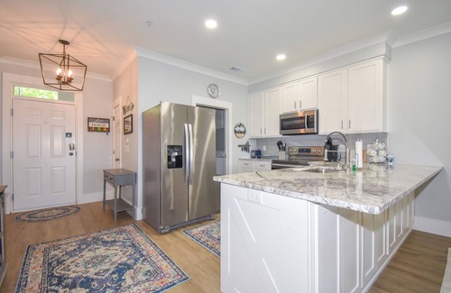 Dadeville Condo | Crowne Pointe Unit 40-205 at Lake Martin! Sleeps 4 with a boat slip!