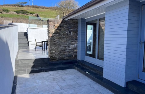 Croyde Cottage | Croyde Barn, Sleeps 9,Hot Tub, Pets