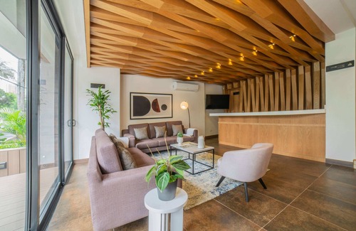 Granada Apartment | CRS 403 - Charming 2 BR APT in Centenario w/Queen Beds