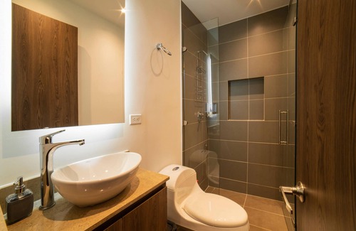 Granada Apartment | CRS 403 - Charming 2 BR APT in Centenario w/Queen Beds