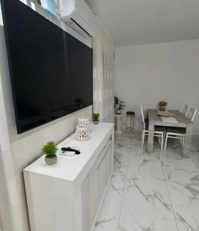 La Trinidad-San Juan y Todos los Santos Apartment | Cruchy Centro