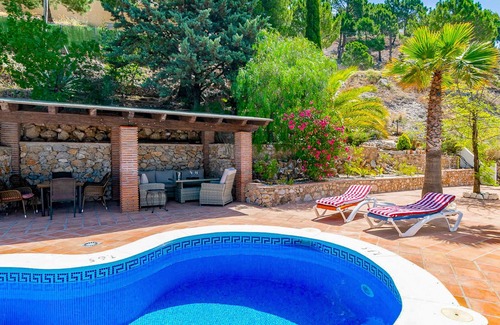 Competa Villa | Cruz del Monte: One-Level Villa with Private Pool and 3 bedrooms in Costa del Sol.