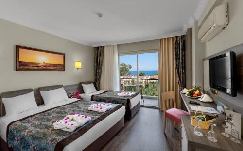 Kemer Resort | Crystal Aura Beach Resort & Spa - Ultimate All Inclusive