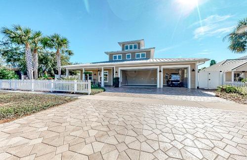 Crystal Beach House | Crystal Beach Subdivision Sea Glass Cottage