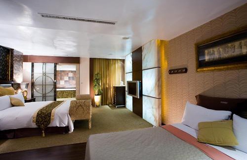 North District Hotel | Crystal Business Motel