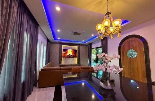 Huai Yai Villa | Crystal Cove Pool Villa Pattaya
