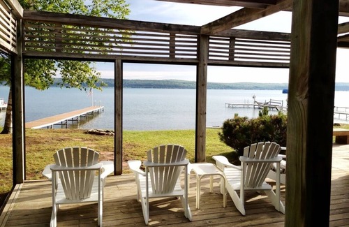 Frankfort Cottage | Crystal Lakefront Cottage