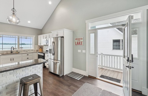 Crystal Condo | Crystal Lakefront Luxury Condo – North Shore, Crystal, Michigan