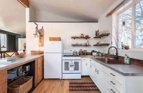 Carbondale Cottage | Crystal River Nest | Where the River Meets Rest