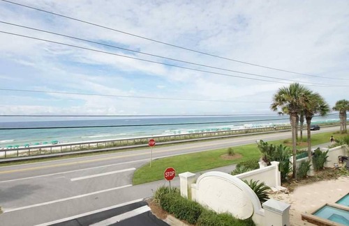 Avalon Beach Estates Condo | Crystal View 201 3 Bedrooms | 3 Baths | Accommodates 12 | Pet Friendly Beach Service