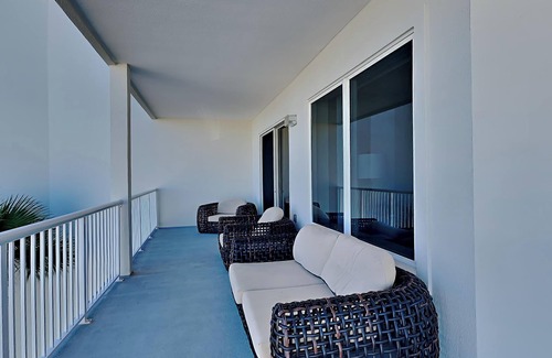 Avalon Beach Estates Condo | Crystal View #303 - Luxury condo w/free seasonal beach SVC, resort pool
