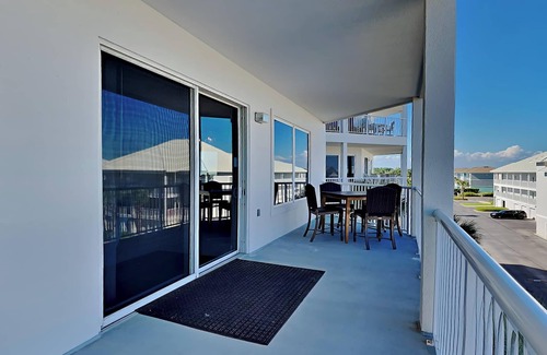 Avalon Beach Estates Condo | Crystal View #303 - Luxury condo w/free seasonal beach SVC, resort pool