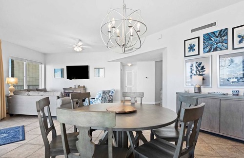 Avalon Beach Estates Condo | Crystal View 304 Beach Service, Great Views, 3bed/ 3 bath Pet Friendly
