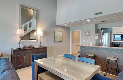 Crystal Beach Condo | Crystal Villas #9A | Pool & Beach Service Included