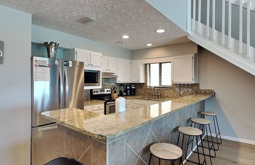 Crystal Beach Condo | Crystal Villas #9A | Pool & Beach Service Included