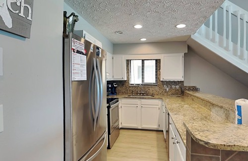 Crystal Beach Condo | Crystal Villas #9A | Pool & Beach Service Included