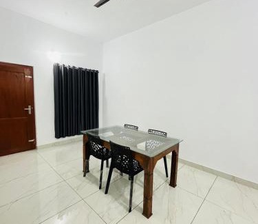 Kedavur House | CT HOMESTAY, Omassery