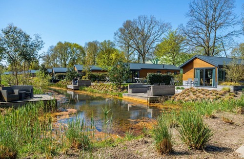 Biddinghuizen House | Cube la Mer 4 by Interhome