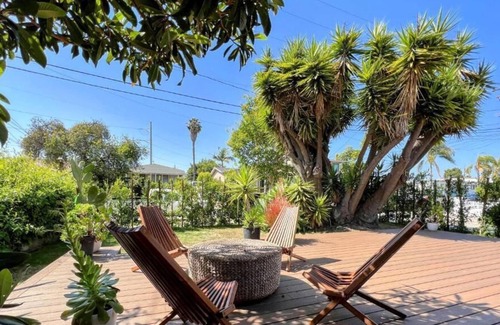 Ladera Heights House | Cubier: Scenic Manor of Inglewood (SHW-LAD)