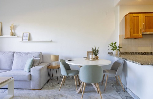 Alhaurin de la Torre Apartment | Cubo's Apartment Sol Andalusi/air conditioning/free wifi/communal pool