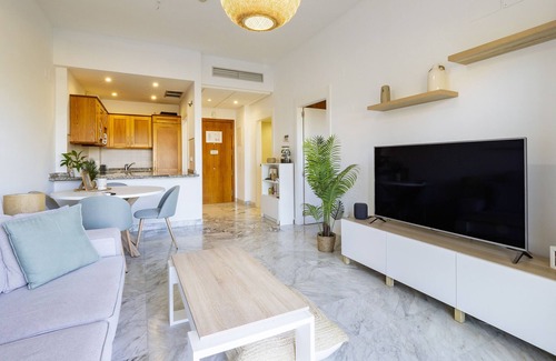 Alhaurin de la Torre Apartment | Cubo's Apartment Sol Andalusi/air conditioning/free wifi/communal pool