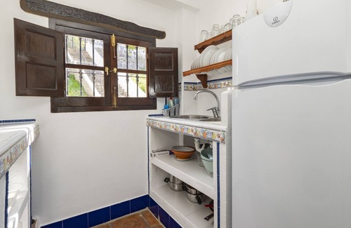 Jimera de Libar Cottage | Cubo's Casa Rural La Albahaca de Libar/private pool/free wifi/views