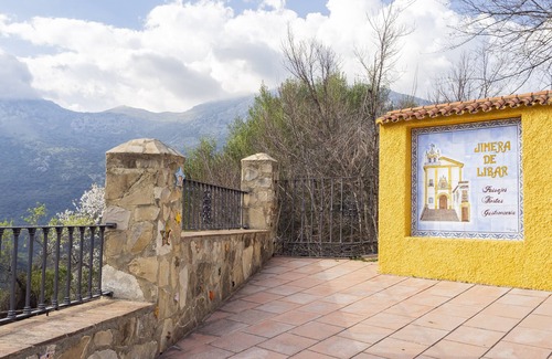 Jimera de Libar Cottage | Cubo's Casa Rural Los Lirios & Albahaca del Libar/private pool/free wifi/views