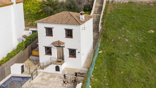 Jimera de Libar House | Cubo's Casa Rural La Albahaca de Libar