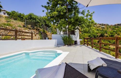 Yunquera House | Cubo's Casa Rural Jaramago