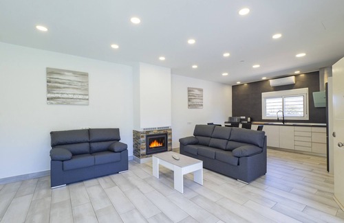 Cartama Cottage | Cubo's Casa Rural Maylu/private pool/air conditioning/free wifi