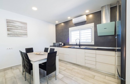 Cartama Cottage | Cubo's Casa Rural Maylu/private pool/air conditioning/free wifi