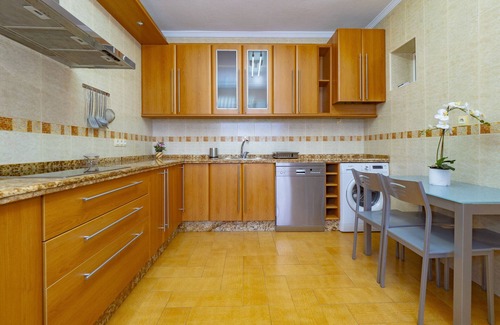 Alhaurin el Grande Apartment | Cubo's Center House Gerald Brenan/urban/city center/free wifi